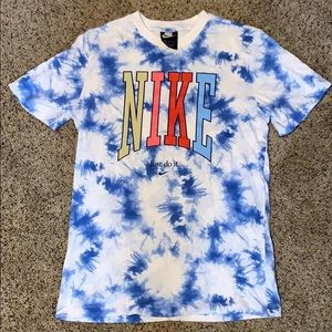 Nike T Shirt